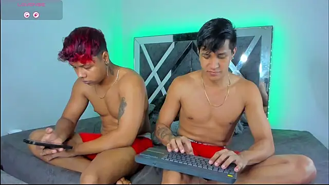 Robertmiller21 online show from April 10, 1:11 am