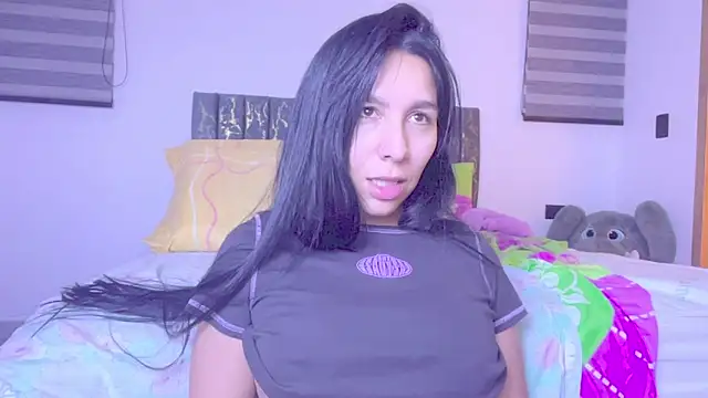 greciadom555 online show from November 3, 5:33 am