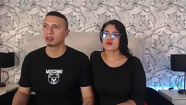 Luna Noire1 online show from April 2, 4:10 am