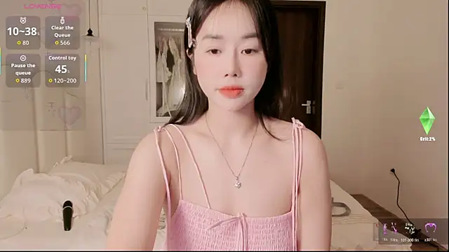 Snapshot of strawberry-ni chatting on October 20, 11:24 am strawberry-ni online show from October 20, 11:24 am