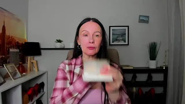 Velvet Jasmine online show from December 20, 7:34 am