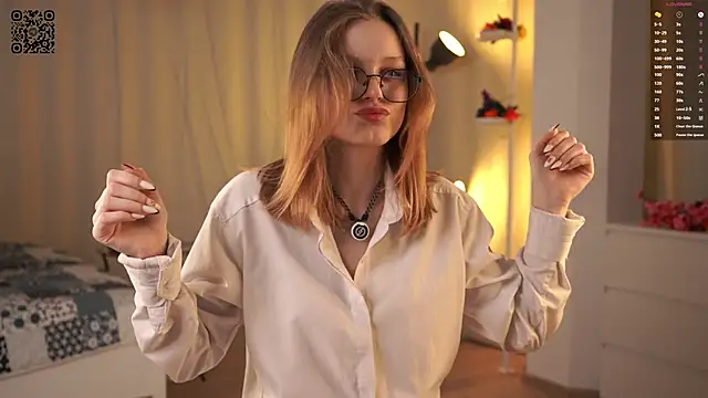 MandaReh online show from October 4, 6:12 pm