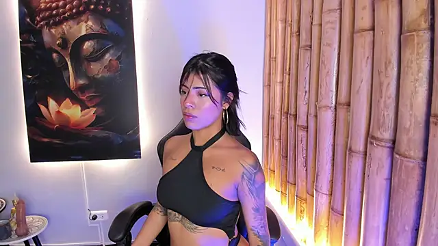 charlotte mitchell  online show from November 11, 9:23 pm