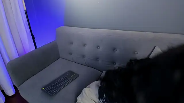 flower smith  online show from April 9, 11:59 am