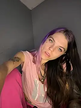 ittybittymeryssa online show from November 14, 6:08 pm