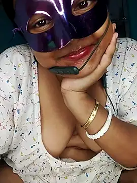 mimi87hoty online show from July 1, 7:13 pm