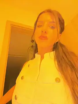 StephieRouse online show from June 5, 11:11 pm