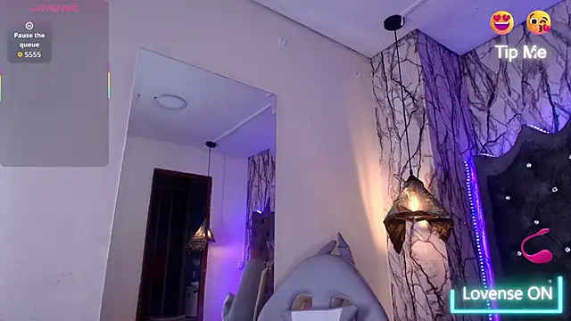 Zami Escobar of online show from April 6, 4:41 pm