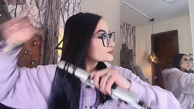 Zami Escobar of online show from November 25, 5:15 pm