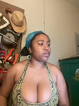 princesslivv online show from April 13, 1:40 am