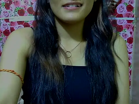 Snapshot of Amira90 chatting on September 24, 3:22 pm Amira90 online show from September 24, 3:22 pm