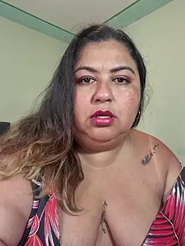 curvy diva  online show from March 10, 1:48 pm