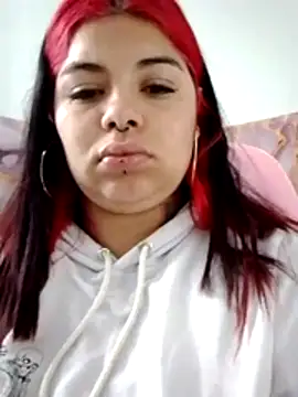 snow belle online show from February 19, 1:32 pm