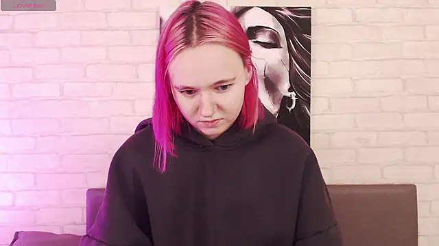 Ericha Stone online show from September 30, 1:33 am