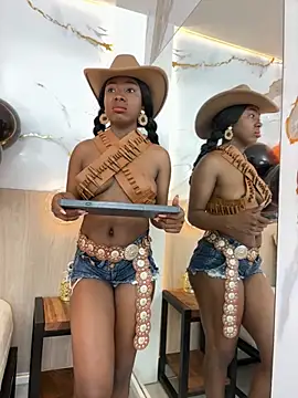 emily browne online show from October 31, 8:02 pm