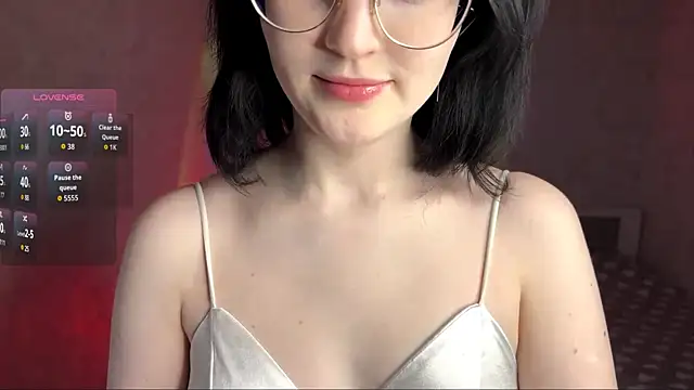 FakeLamb online show from April 19, 8:00 pm