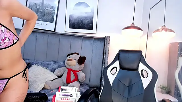 Miyu Komori online show from April 20, 7:50 pm