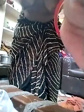 Snapshot of Hita_Grewal chatting on October 30, 11:44 am Hita Grewal online show from October 30, 11:44 am