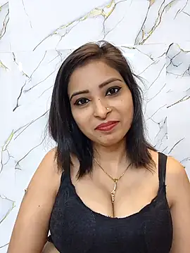 QUEEN-ADITI online show from February 11, 5:03 pm