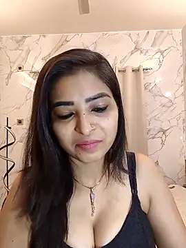 QUEEN-ADITI online show from February 27, 6:30 pm