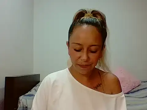 leah susman online show from October 17, 2:37 am