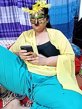 Tanisha-Chy online show from February 4, 6:00 pm