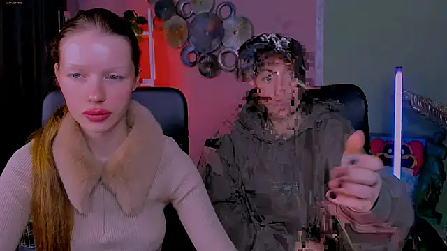 khloebeauty online show from October 3, 7:08 pm