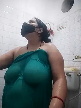 Snapshot of Sexybhabhi6 chatting on September 18, 12:47 pm Sexybhabhi6 online show from September 18, 12:47 pm