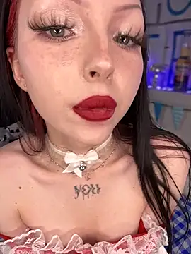 Lina Thornton  online show from September 21, 8:40 pm