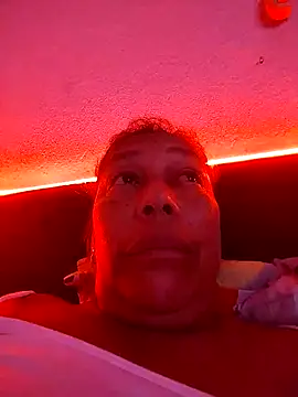 Naomi-Mature online show from March 11, 8:07 am