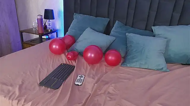 EmilyPrincy online show from September 26, 2:04 pm