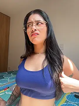 CatadeLuca online show from March 25, 6:33 pm