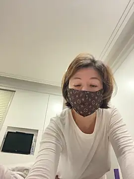 300-AMAM online show from March 31, 2:39 pm