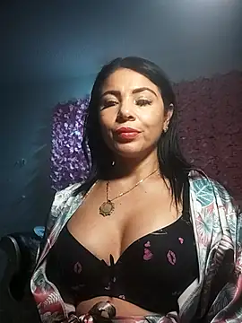 estrellahot01 online show from September 17, 3:59 am