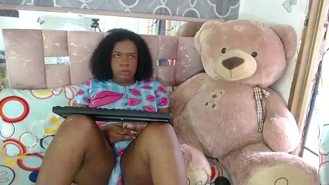 LicyEvans1 online show from April 5, 9:36 pm