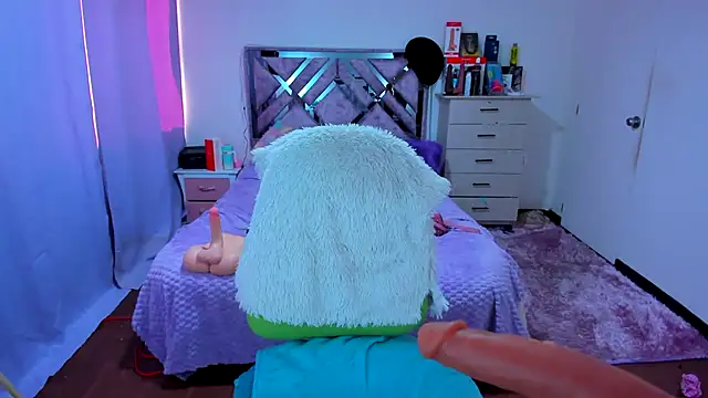 Luna Analya online show from November 11, 12:46 pm