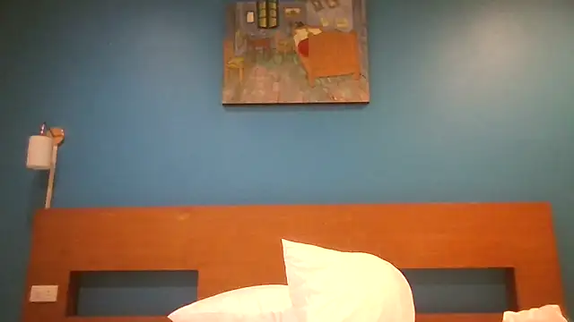   Leyla   online show from December 16, 5:19 pm