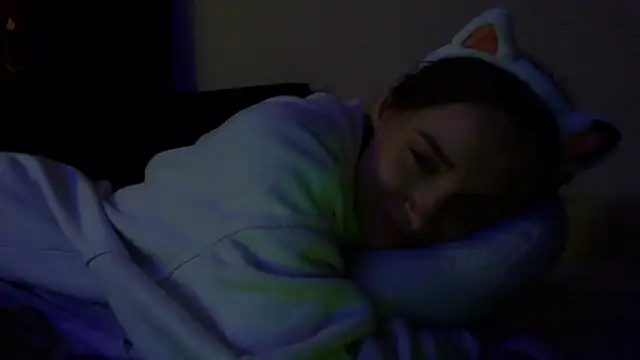Snapshot of __Leyla__ chatting on October 19, 8:55 pm Leyla online show from October 19, 8:55 pm