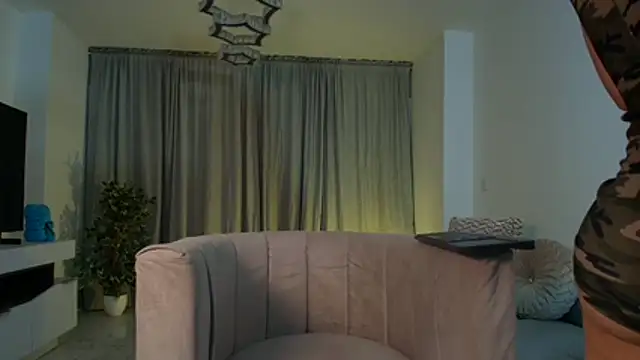 Evellyn clair1 online show from July 14, 2:05 am