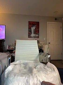 Myonlyprincess1 online show from July 13, 3:51 am