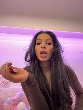 Bella Vixen  online show from November 3, 8:13 pm