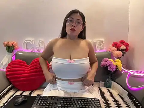 candiceempire online show from February 12, 5:31 am