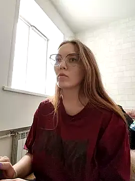 AlisaWyn online show from March 3, 9:15 am