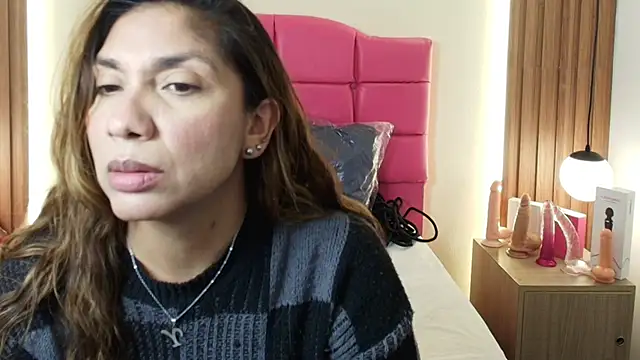 SexyRachel  online show from February 27, 7:14 pm