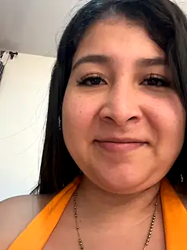 Snapshot of evelyn_1702 chatting on September 27, 12:29 am evelyn 1702 online show from September 27, 12:29 am