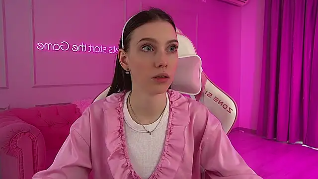 VeronicaVances online show from February 10, 8:39 am