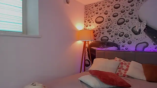 AlexaWilds online show from February 21, 12:06 pm