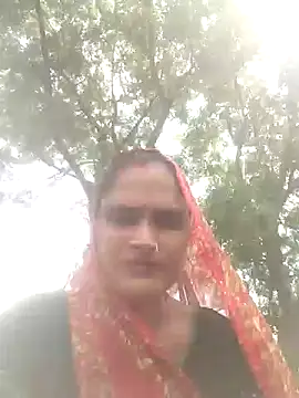 Snapshot of Sapna9685 chatting on September 15, 7:49 am Sapna9685 online show from September 15, 7:49 am