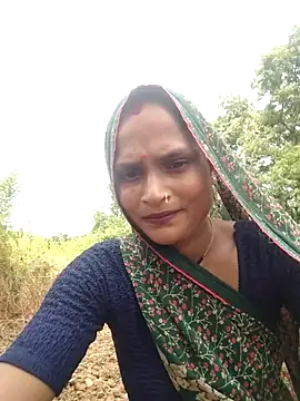 Snapshot of Sapna9685 chatting on September 12, 8:34 am Sapna9685 online show from September 12, 8:34 am