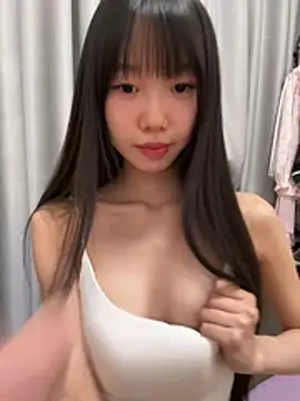 xinyu789 online show from April 18, 1:24 pm